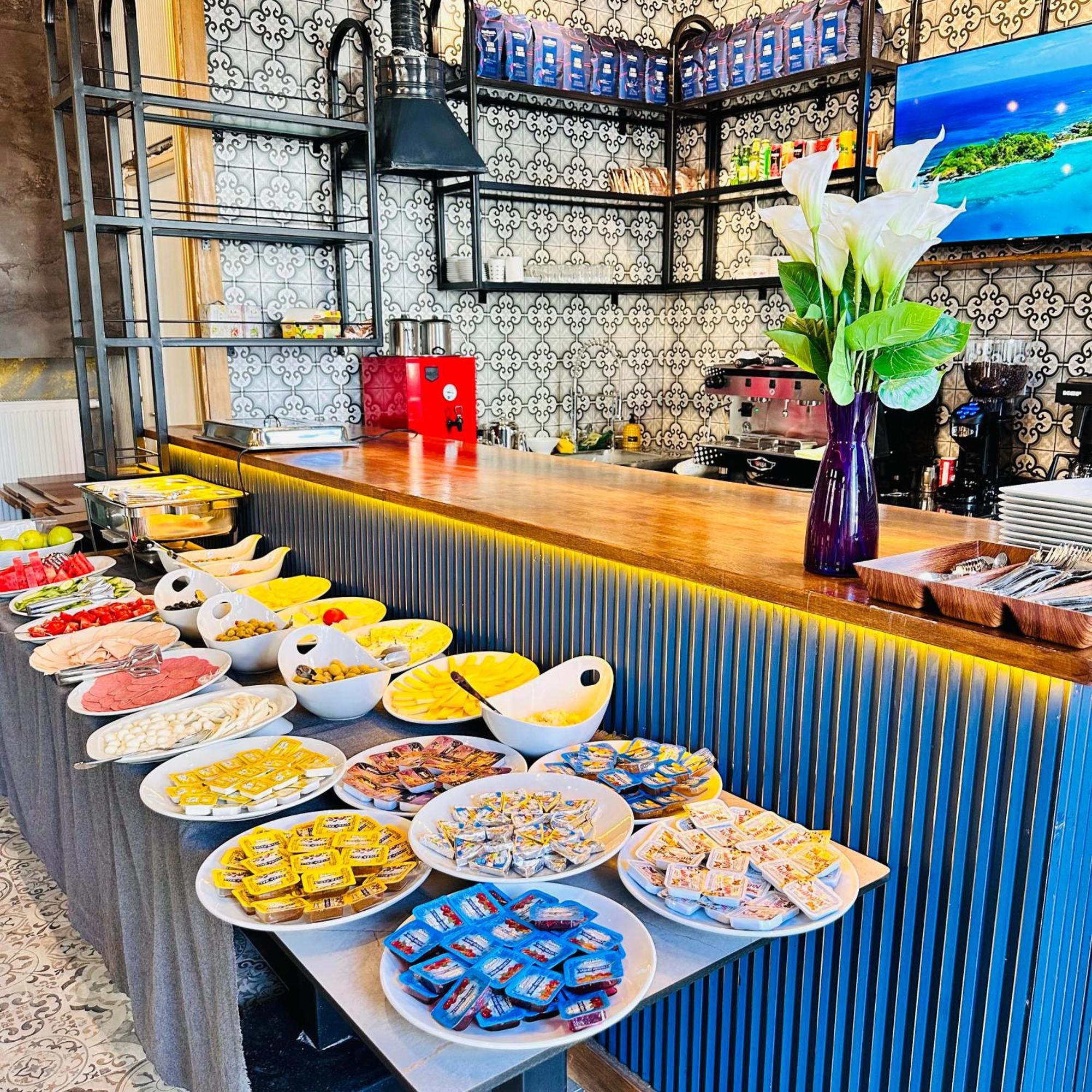 Newalla Hotel Old City Истанбул Екстериор снимка